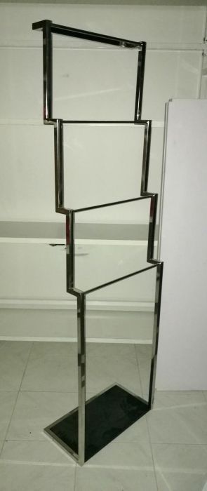 Expositores de lenços, xailes, cachecóis, malas, etc p/ lojas roupa