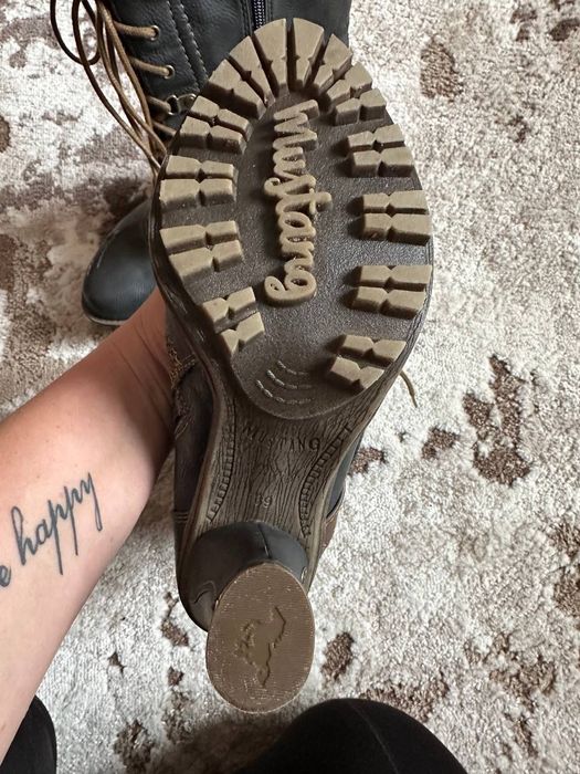 Зимові чоботи жіночі