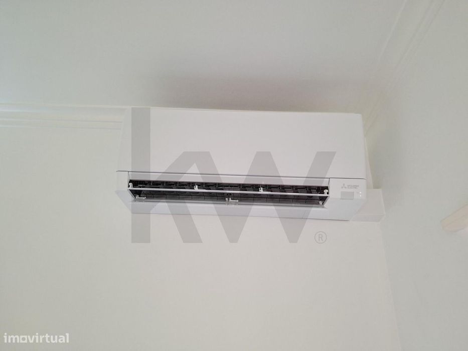 Apartamento T2 muito amplo, com ar condicionado, Sofisticado na Presti