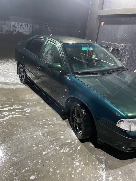 Skoda 1.8 турбо бензин