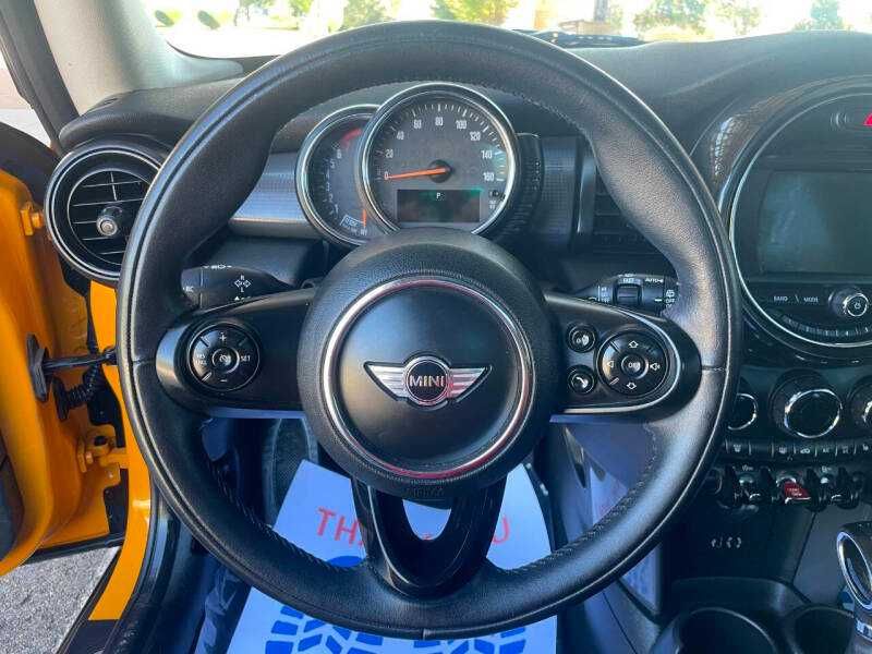 2017 MINI Cooper Hardtop 2 Door