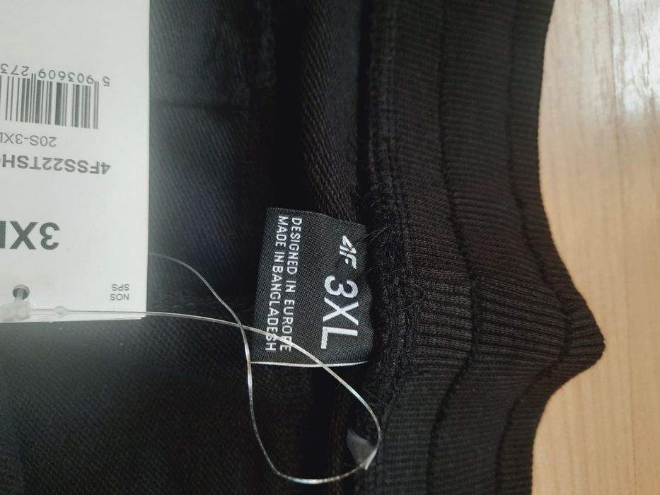 Czarne markowe spodenki męskie 4F