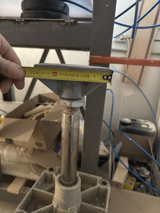 Пневматичний циліндр