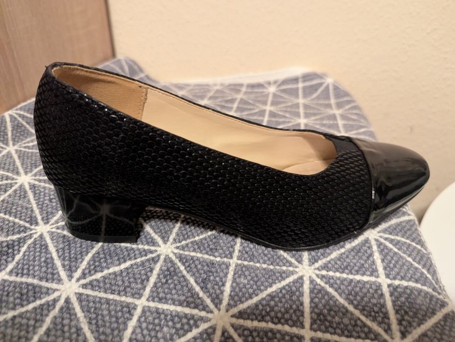Sprzedam buty damskie