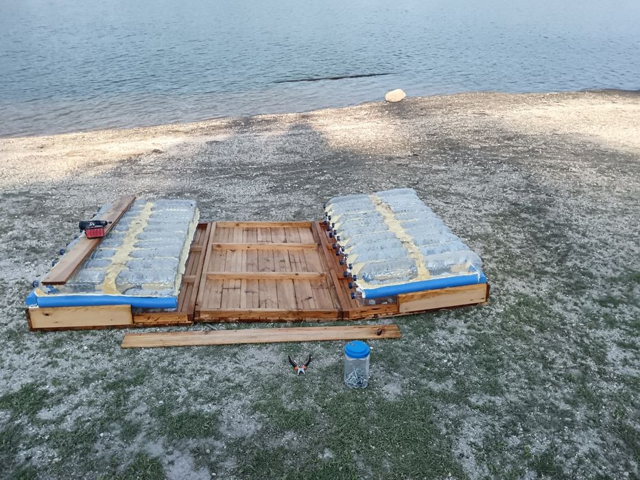 Barco artesanal elétrico