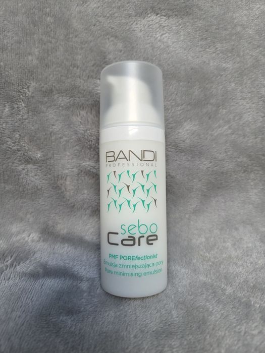Bandi emulsja zmniejszajaca pory