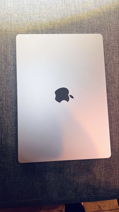 Ultrabook MacBook Pro 14,2” M1 MAX  32Gb ramu 1TB SSD