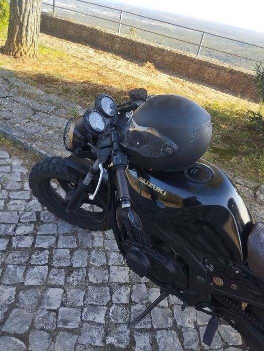 Suzuki GS500 café racer