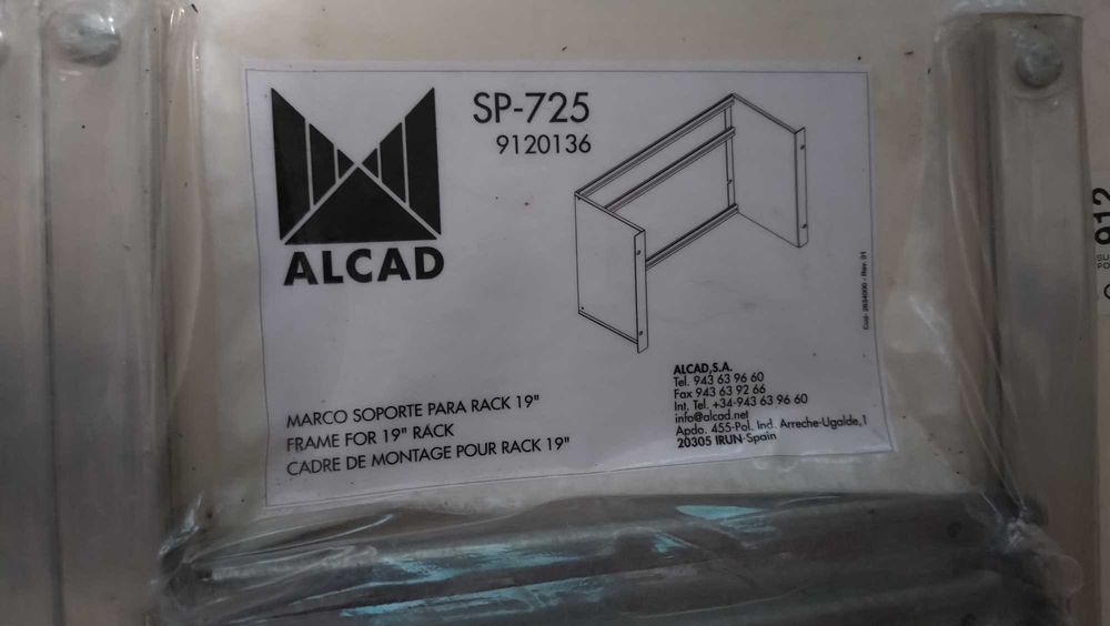 Ramka SP-725 na 9 paneli ALCAD