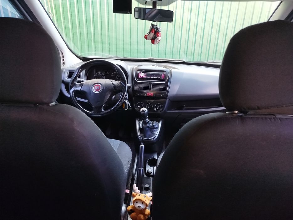 Продаж автомобіль Fiat Doblo Panorama