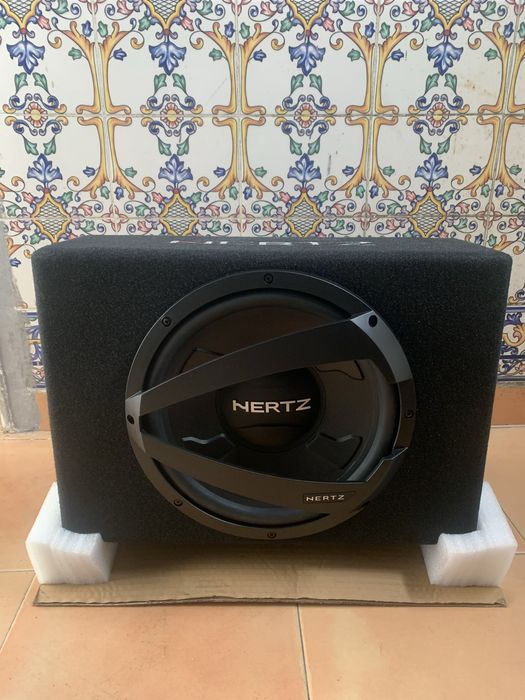 DBX 30.3, Sub Box 1000W Hertz + equipamentos
