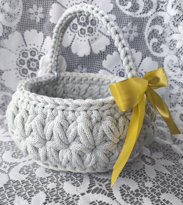 Koszyk wielkanocny, handmade, koszyk ze sznurka.