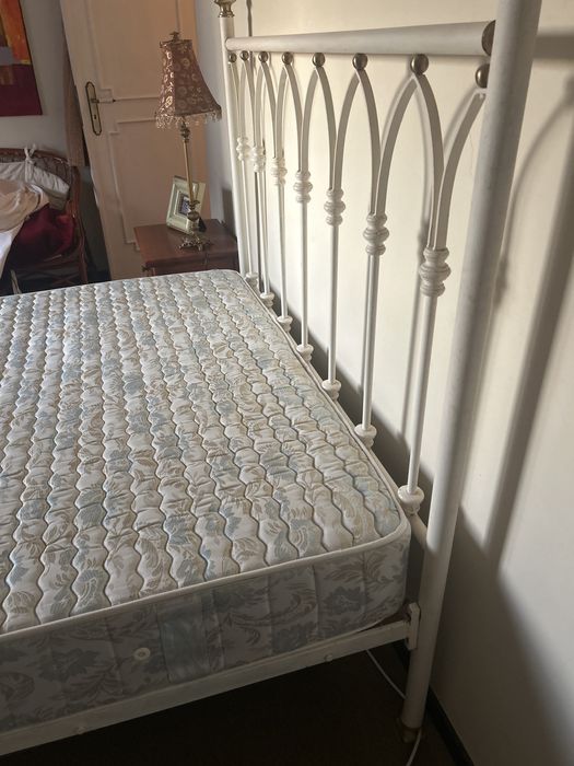 Estrado de Cama de Ferro + Colchão