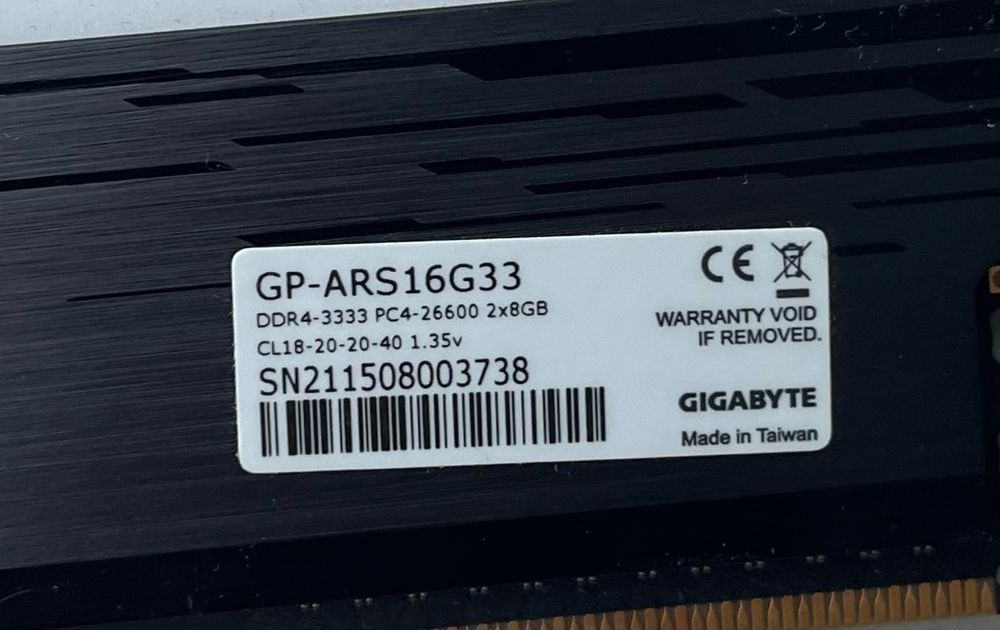 Pamięć Gigabyte AORUS RGB, DDR4, 16GB, 3333MHz, CL18