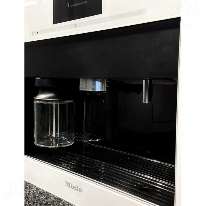 Вбудована кавомашина Miele CVA 6805 White кавоварка
