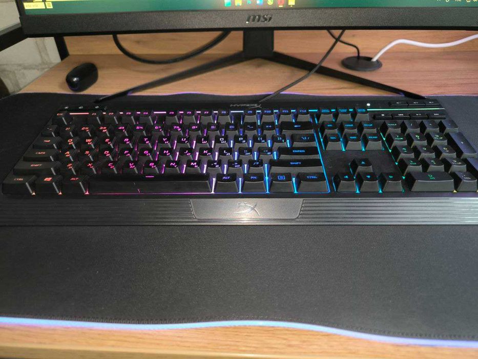 Терміново продам Клавіатуру HyperX Alloy Core RGB Membrane Black