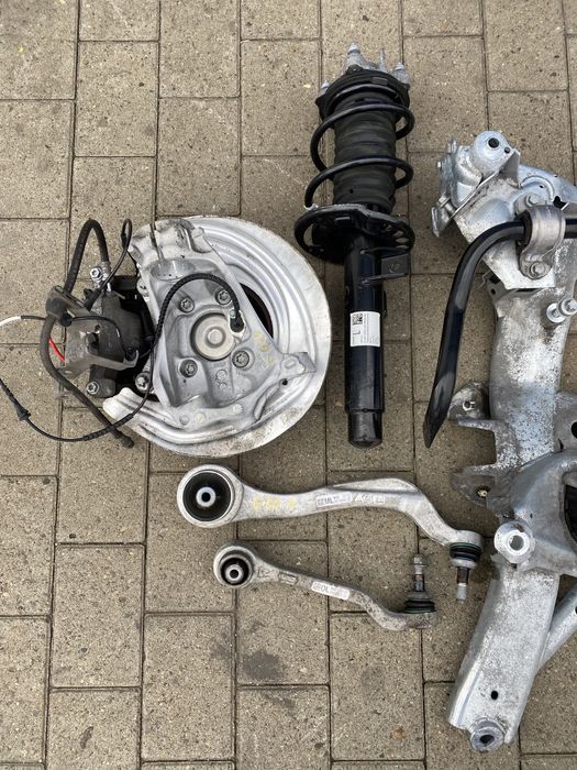 Передняя подвеска BMW G20 330i