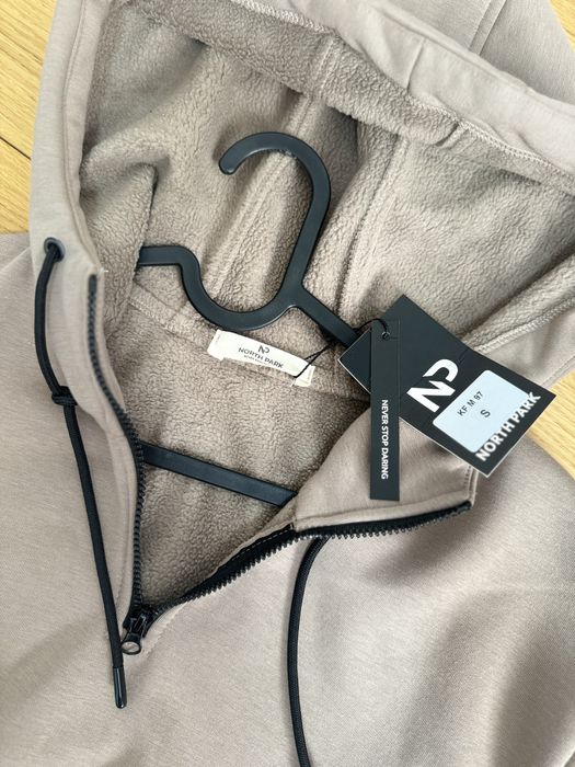 Худі нове бежеве чоловіче S, утеплене