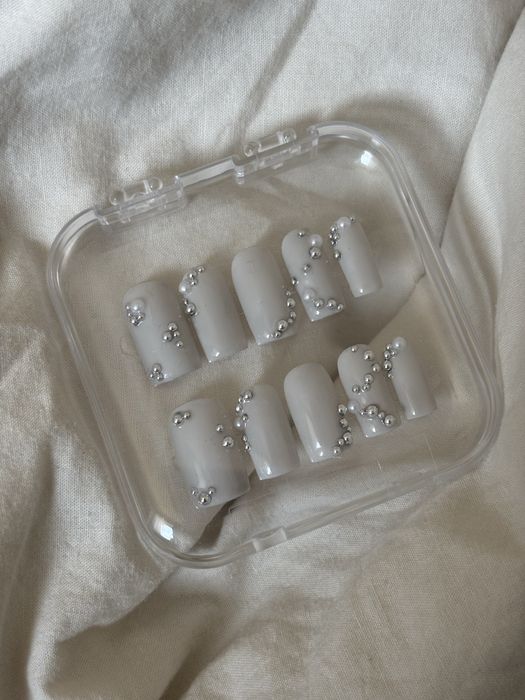 Press on nails rozmair S
