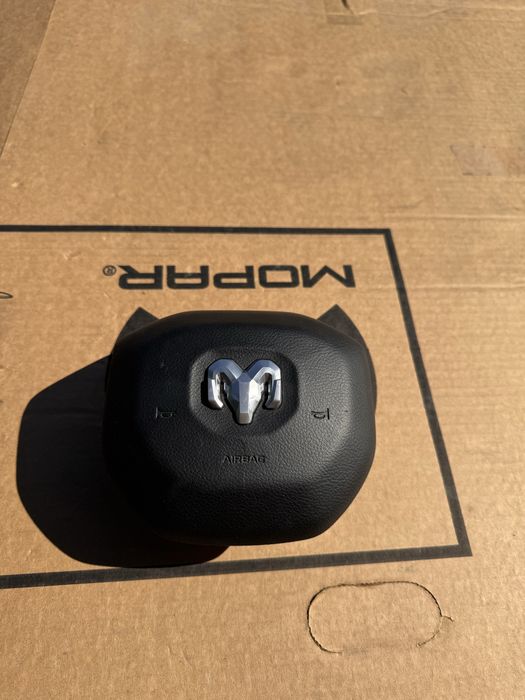 Poduszka kierowcy bez wystrzału Orginał Ram 1500 5 gen. P6BK151XLAF