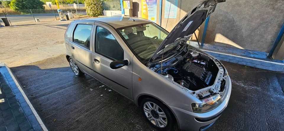 Fiat Punto 1.2 HLX - 01