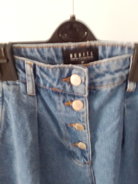 Жіночі джинси в гарному стані