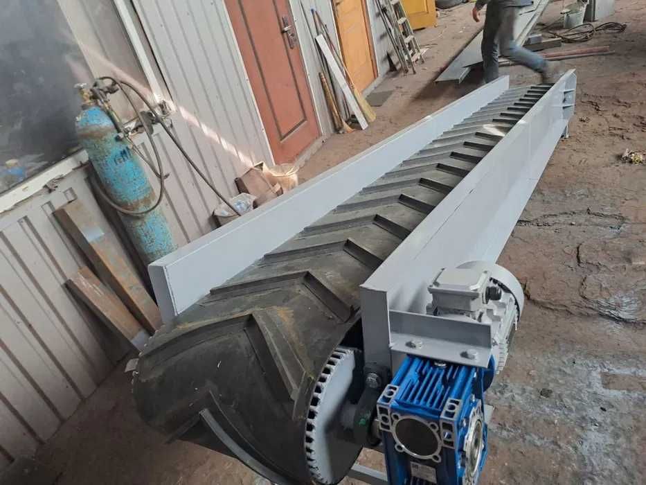 Мотор-редуктор для ленточного, шнекового конвейера 300-800 Н.м.