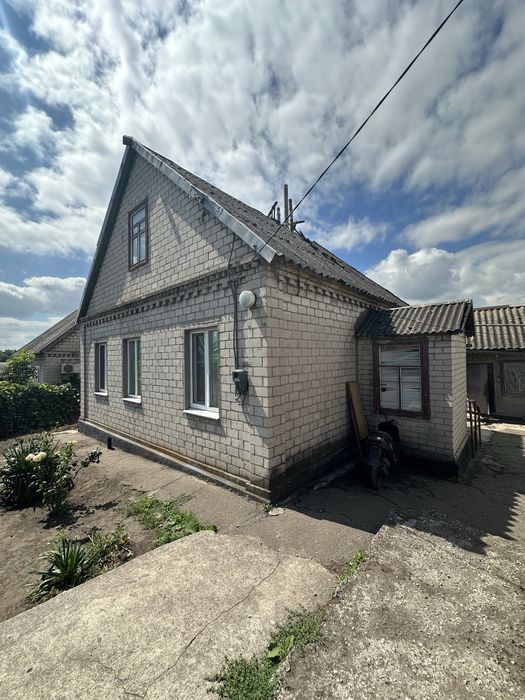 Продам дом возле озера