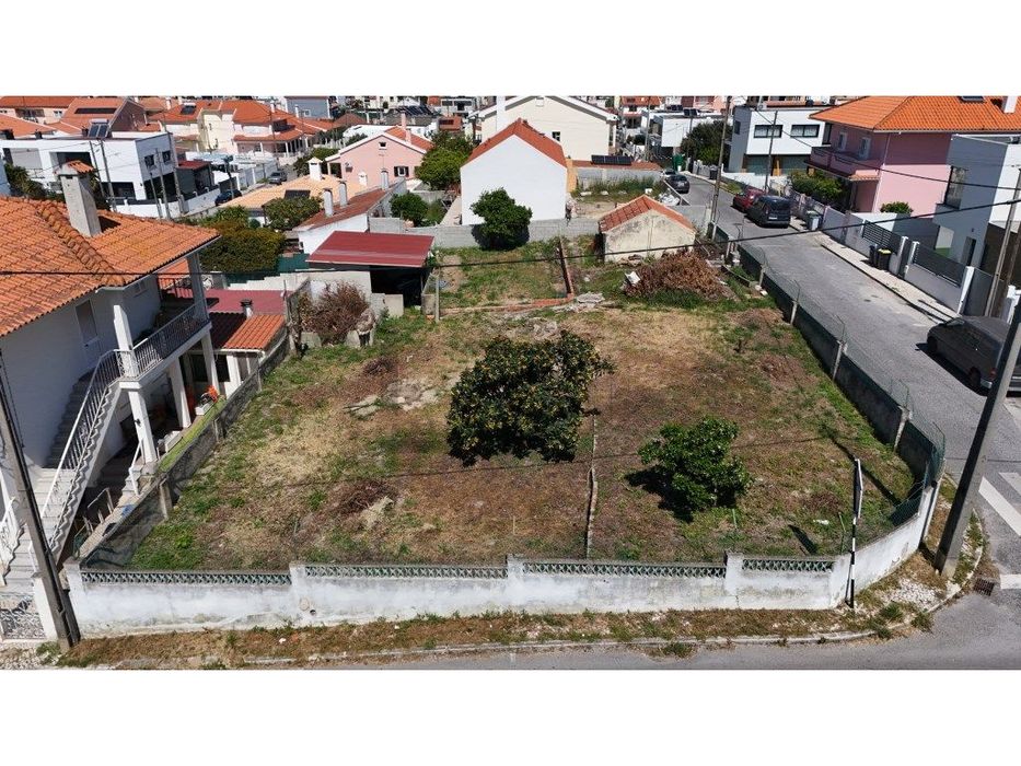 Moradia T3 de Luxo com Piscina e Garagem para Venda na Charneca da ...