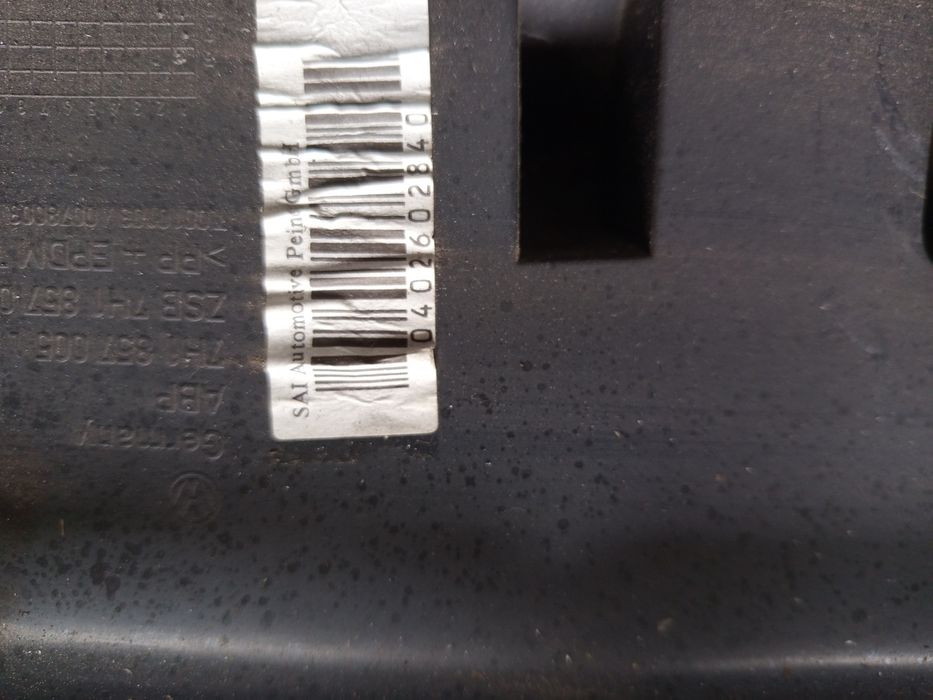 Deska rozdzielcza kompletna VW T5 super stan