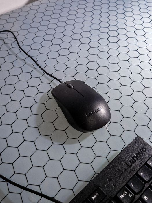 *NOVO* Gaming LENOVO LOQ 17IRB8-318 (i7 RTX 4060 16GB RAM- 512GB SSD)