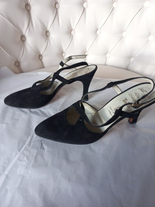 Calçado pele bom estado