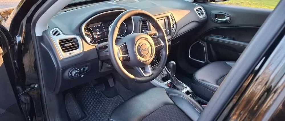 Продам автомобіль Jeep Compass 2018 року
