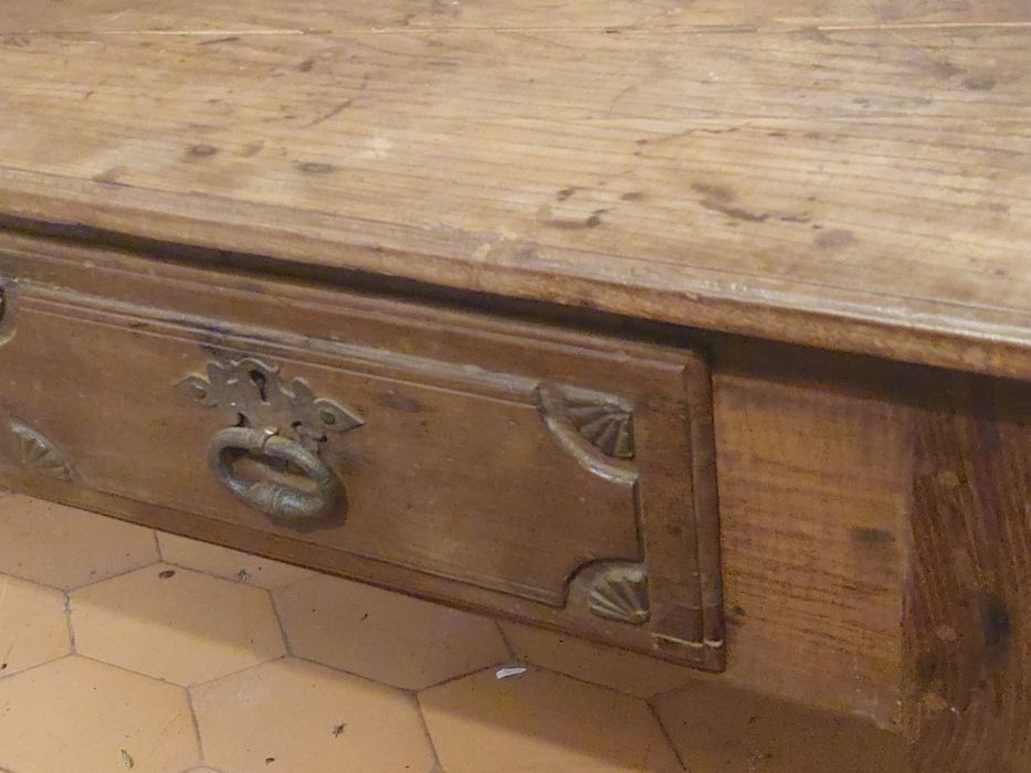 Mesa madeira maciça com 2 gavetas