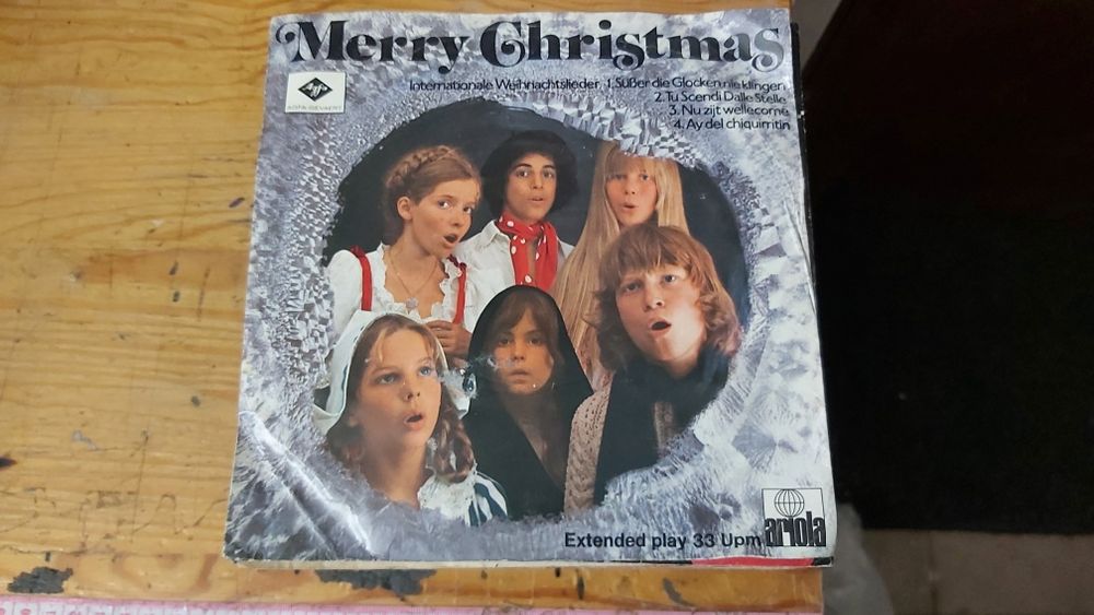 Zestaw 30 singli winylowych 7".