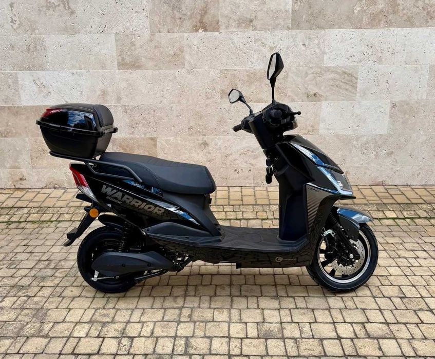 Електроскутер Corso Warrior LifePo4 30a 2000W 30AH Чорний