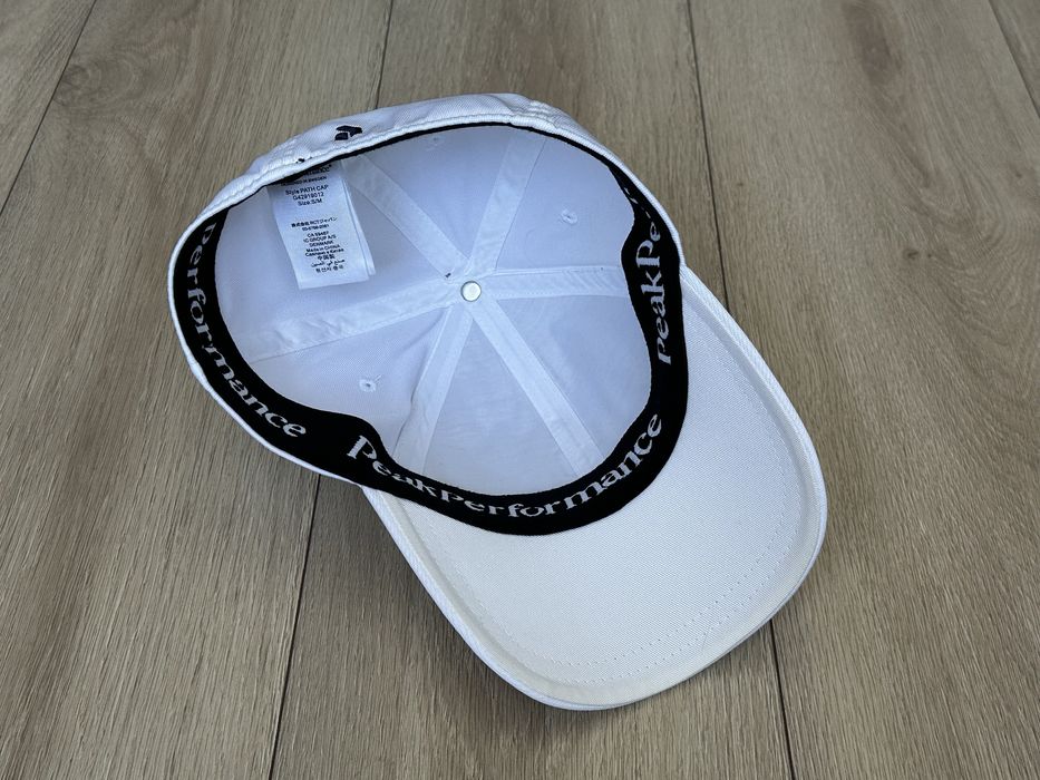 Кепка бейсболка Peak Perfomance