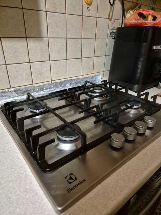 Газова варильна поверхня Електролюкс