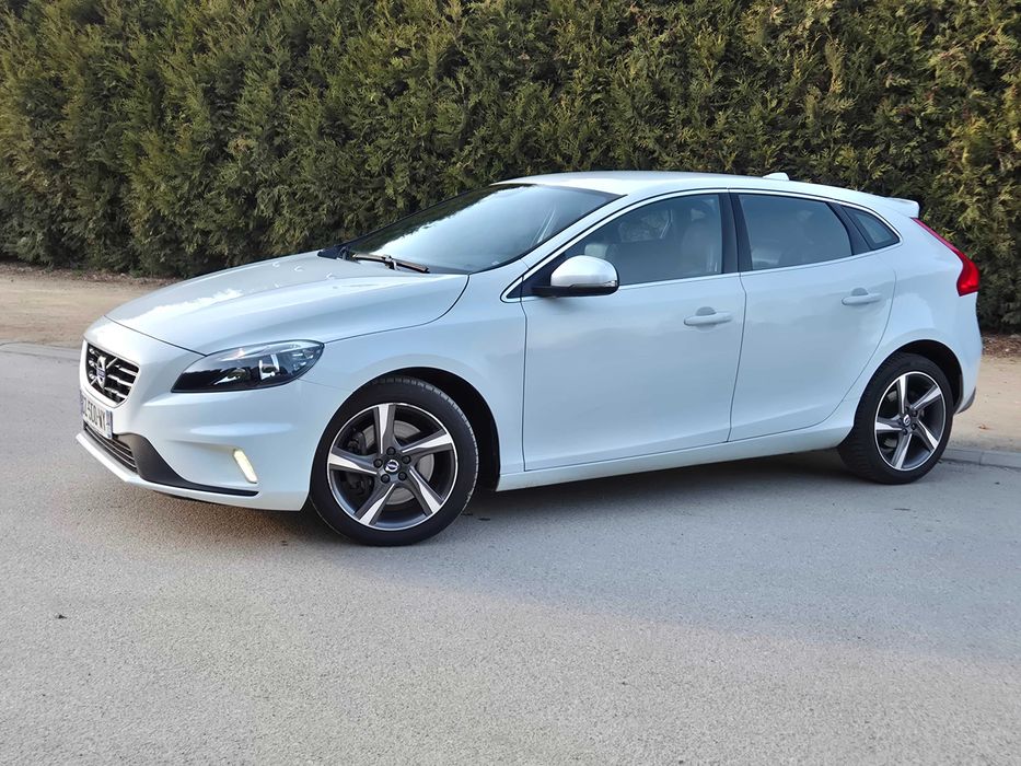 Volvo V40 D3 2.0D 150KM / R-Design / 2016 / Virtual / NAVI / PDC / LED