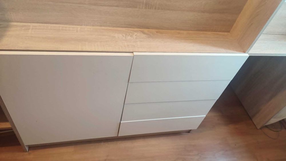 Łóżko z antresolą i biurkiem