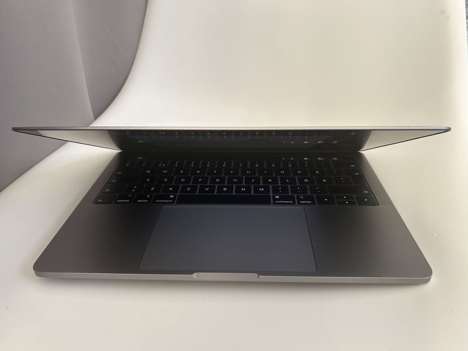 Apple MacBook Pro A1989 i5 16GB 512SSD BEZ BLOKAD TouchBar