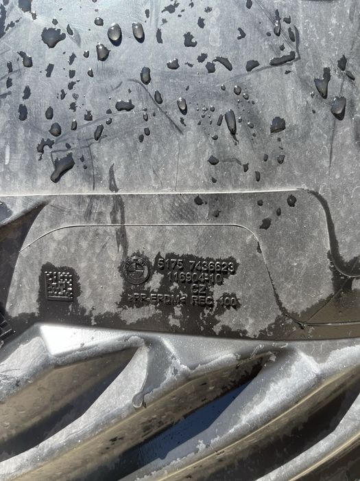 Peças material BMW serie 1 F40 ver descrição