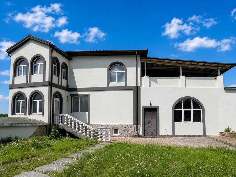 Терміновий продаж‼️ Будинок 270м² +107м² підвал +додаткові приміщення