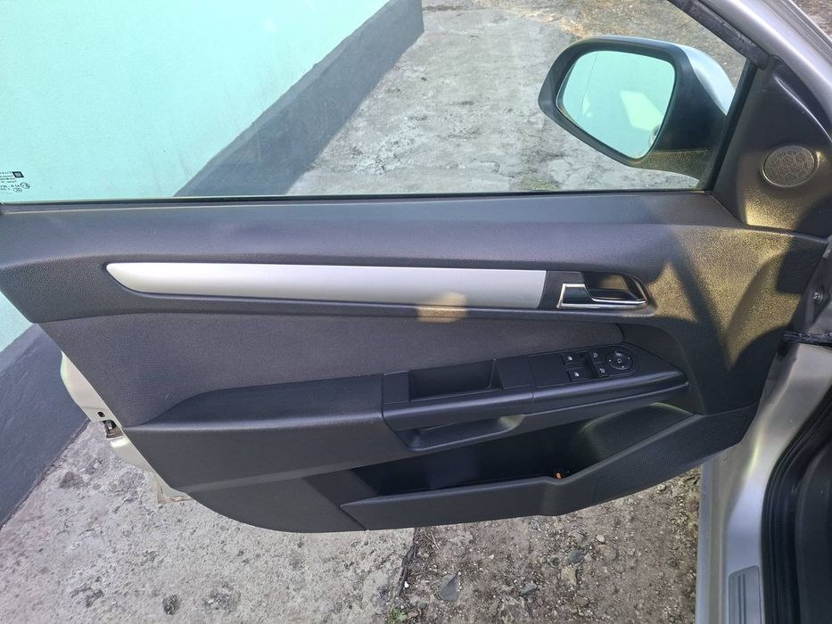 Opel Astra H, 2010 рік
