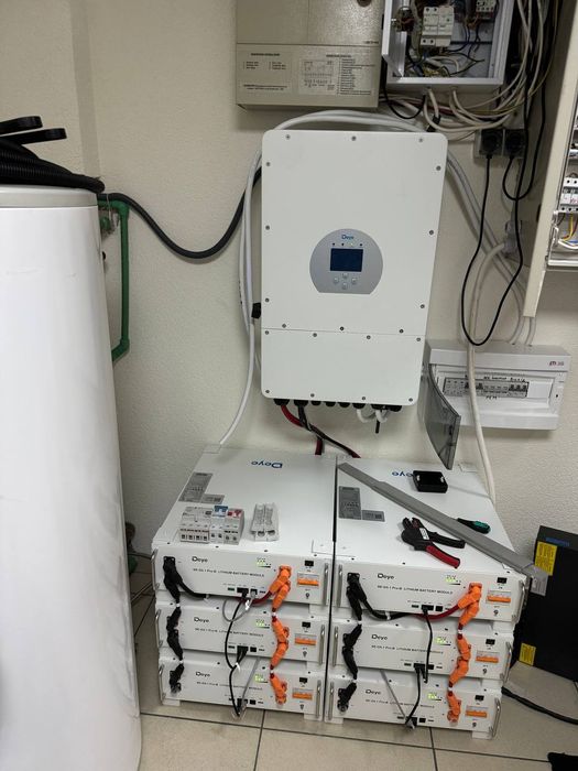 Інвертор DEYE гібрид 6квт SG05LP1+акуми Deye Pro