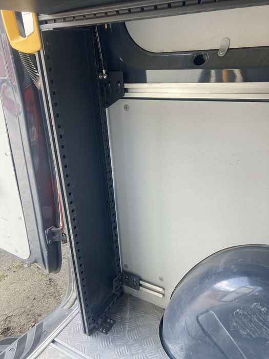 Sprinter бус , обшивка, полки, двері перегородка