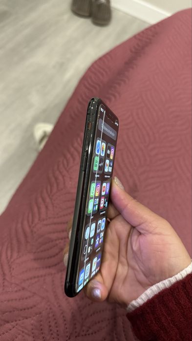 Iphone xs   64g