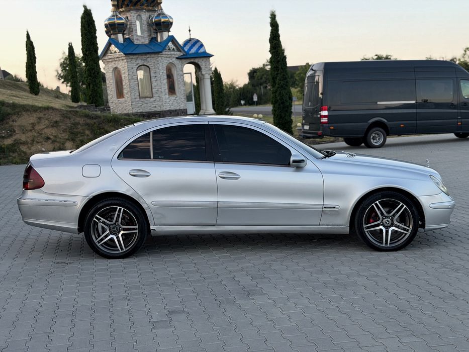 Mercedes Benz W211 E class 2.2 CDI