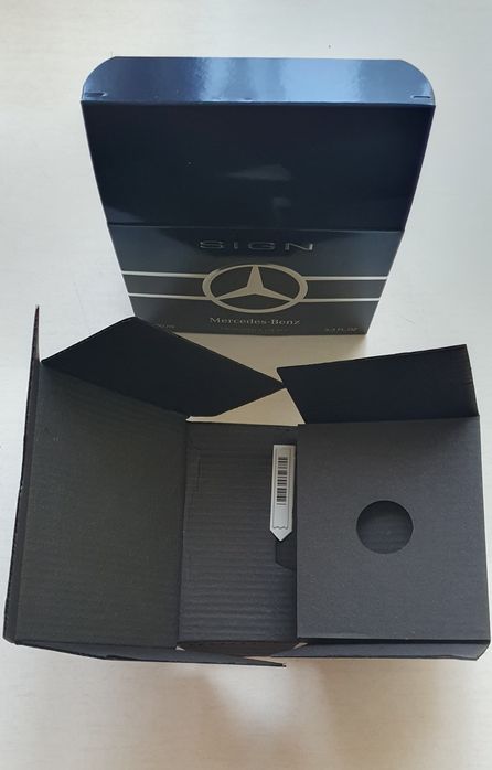 Opakowanie pudełko po perfumach Mercedes-Benz SIGN