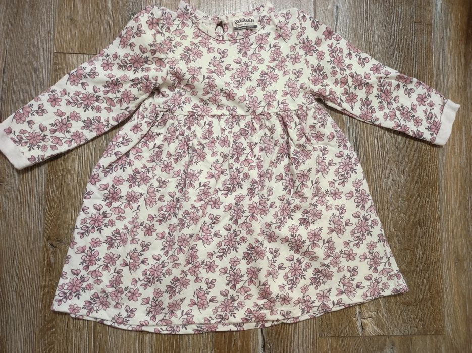 Продам речі на дівчинку.